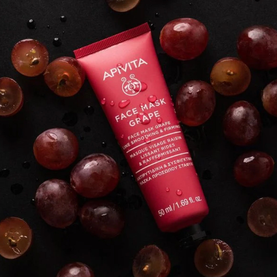 Apivita Face Mask Grape Line Smoothing & Firming with 94% natural ingredients formula reduce the appearance of fine lines, improve skin elasticity, and revitalise mature skin.