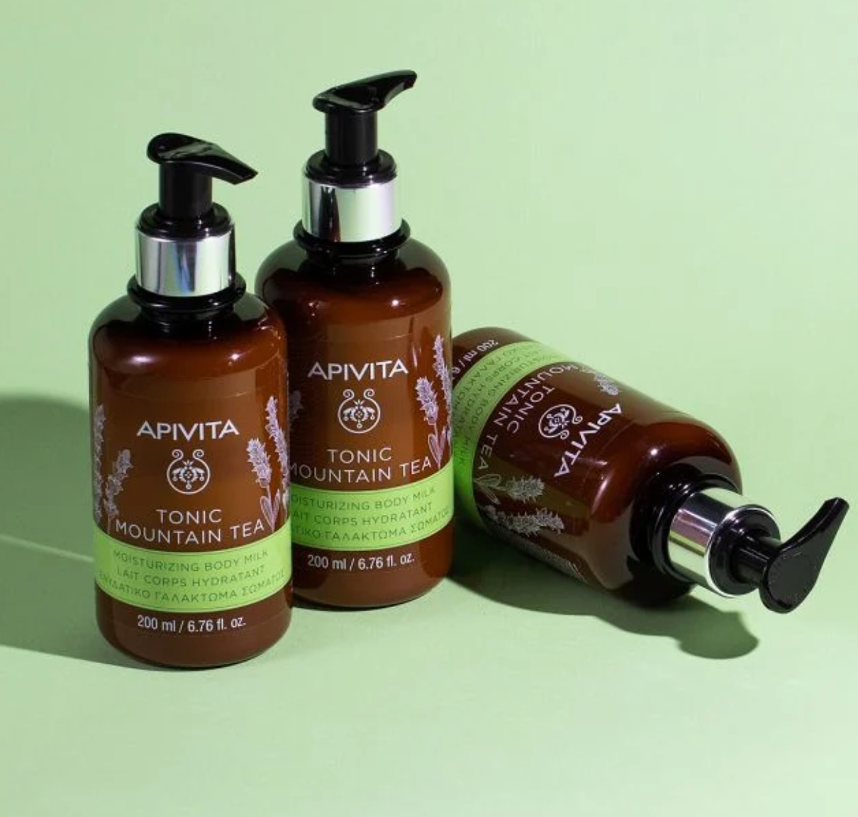Apivita Mountain Tea moisturising body milk is absorbed quickly, its texture is excellent while its aromatherapy-inspired scent of bergamot and eucalyptus essential oils provide an invigorating effect. 